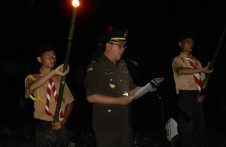 Kajari Inspektur Upacara Apel Kehormatan Dan Renungan Suci di Madina