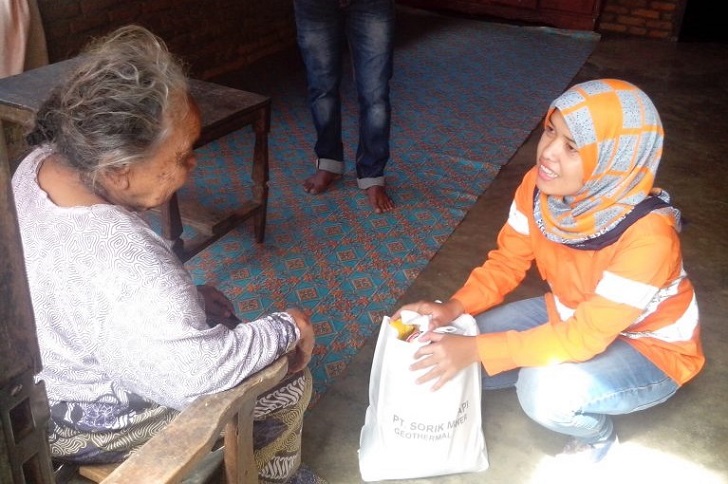 PT SMGP Bagikan Sembako Kepada Anak Yatim dan Lansia