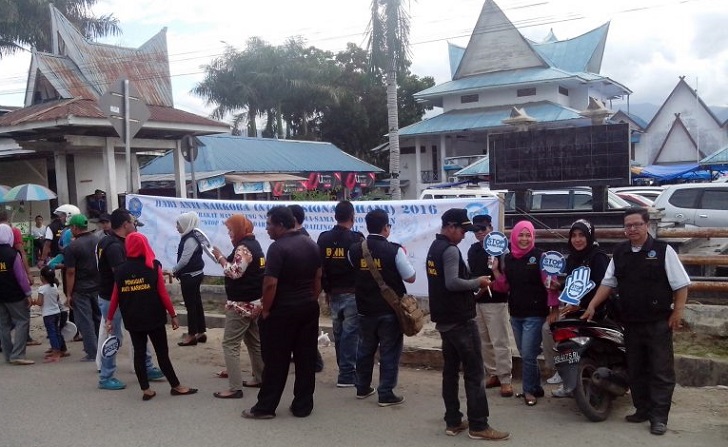 Peringatan Hari Anti Narkoba Internasional di Madina diwarnai Pembagian Stiker