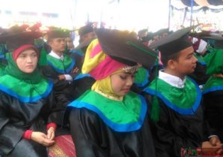 Pelaksanaan Wisuda 139 Mahasiswa/i BLU STAIM Panyabungan