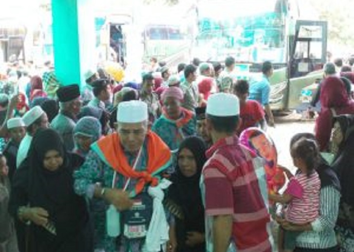 Bupati Madina Sambut Kepulangan 69 Jamaah Haji Kloter 13