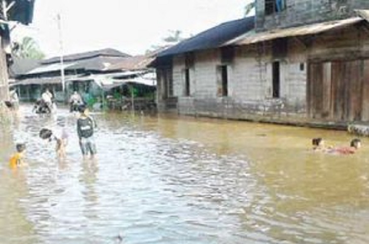 desa-patiluban-di-kecamatan-natal-kebanjiran