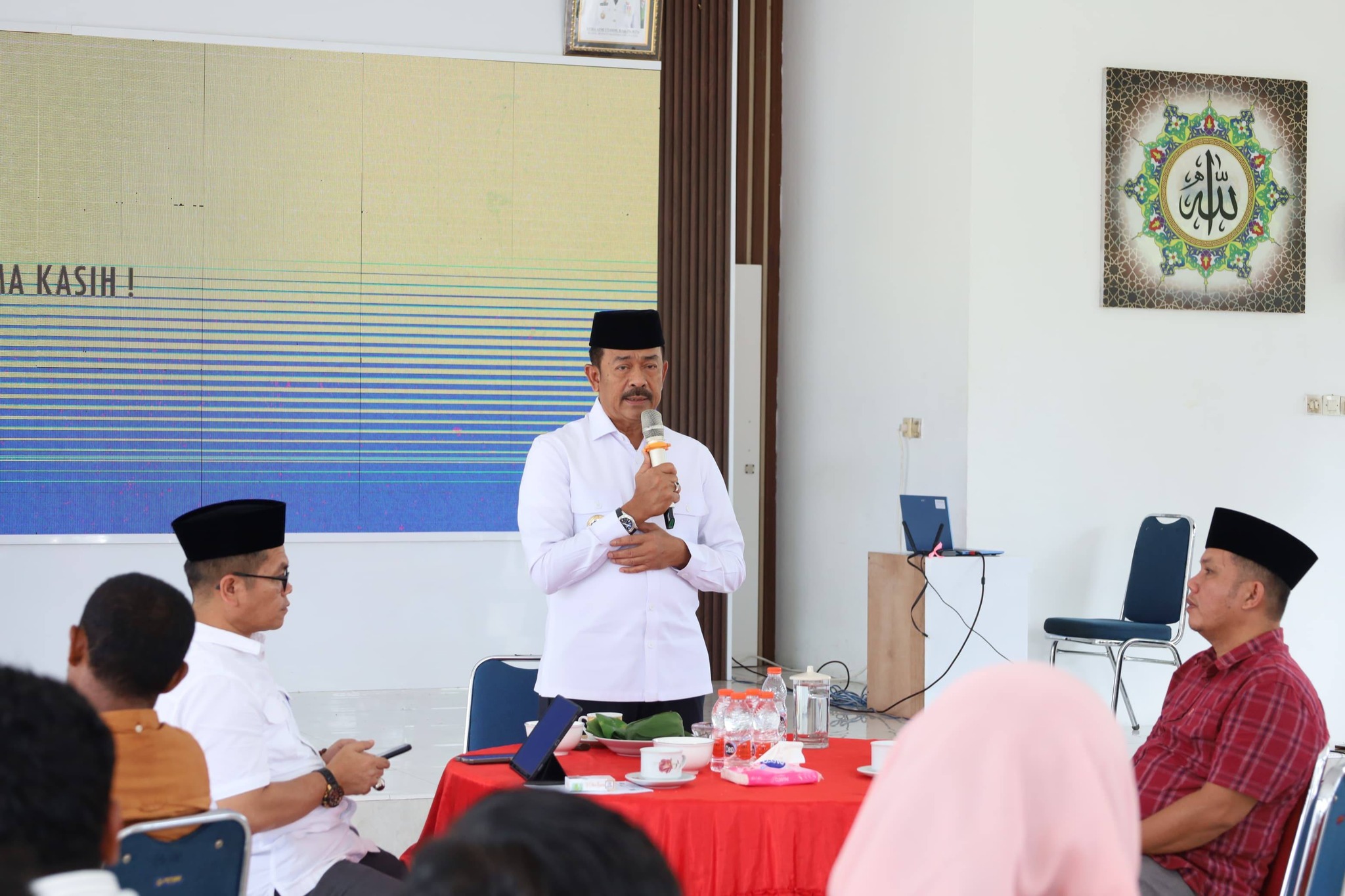 Pemkab Madina Siapkan 9 Kecamatan untuk Budidaya Serai Wangi